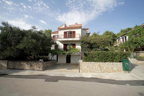 Apartments Vukovic Vrboska Exterior photo